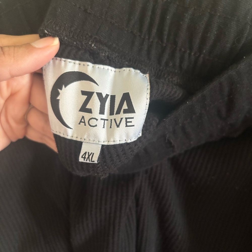 ZYIA Black Ribbed Joggers 4XL EUC - Picture 5 of 5